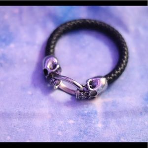 Leather skull bracelet